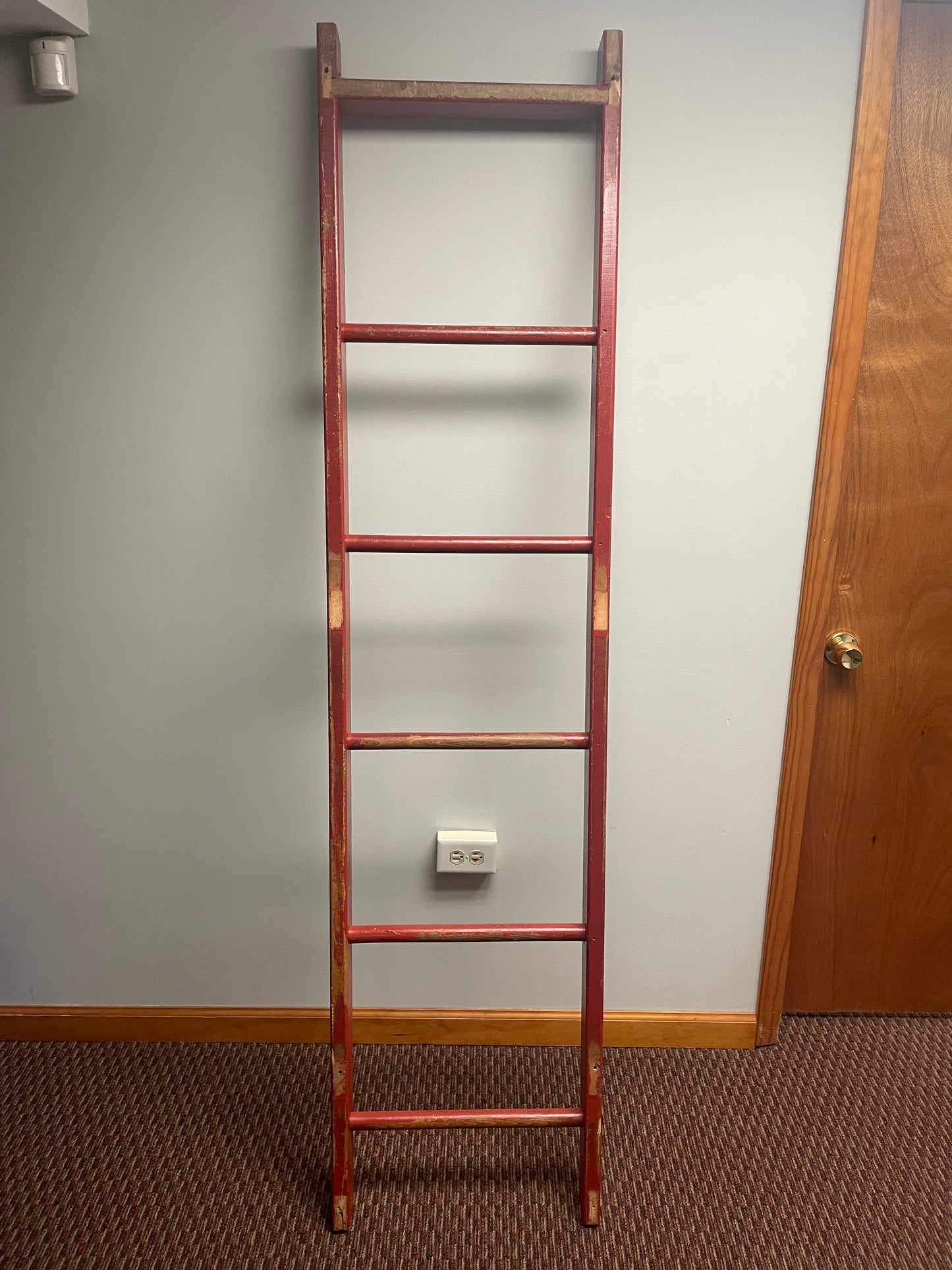 Cabin Ladders